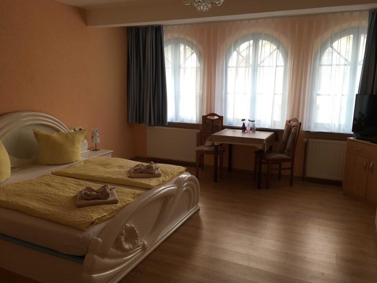 Ferienhaus, Doppelhaushaelfte In Seebad Ahlbeck 제바트헤링스도르프 외부 사진